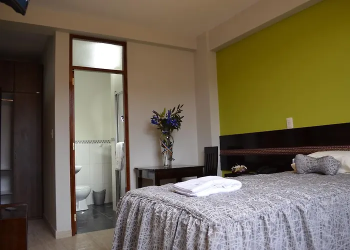 Julia's Hotel 2*