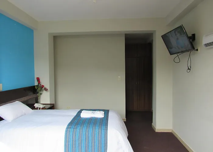 Julia's Hotel 2*